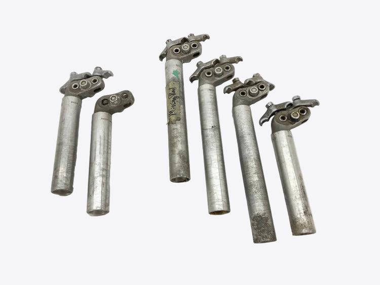 left side view of the seatposts