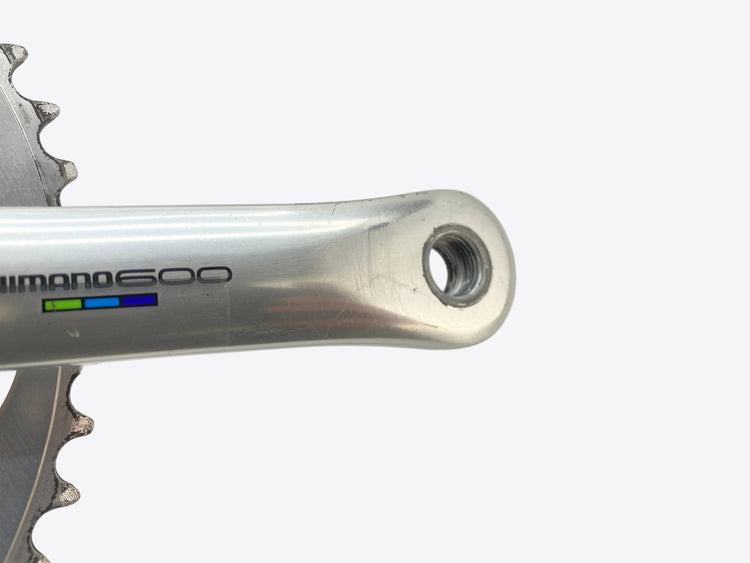 close up of the right pedal interface