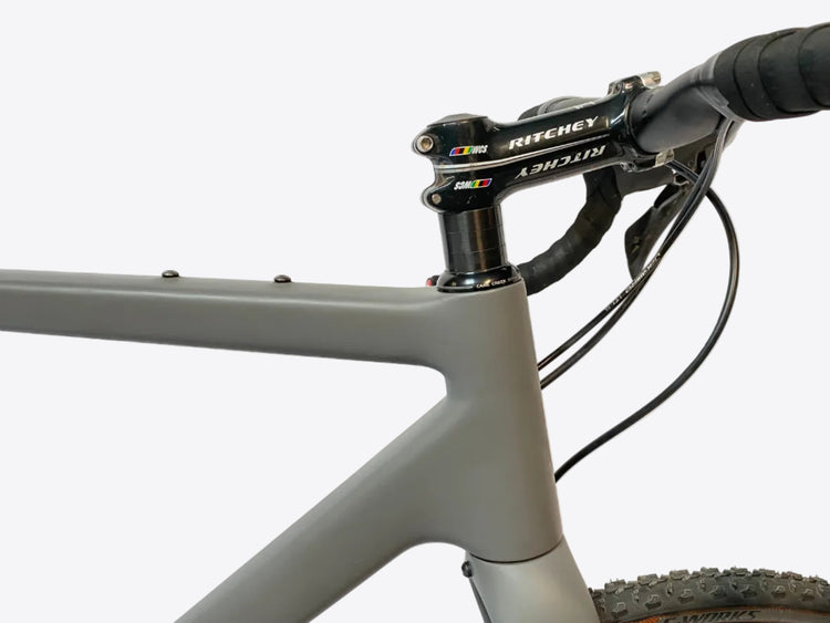 side view of the head tube and stem