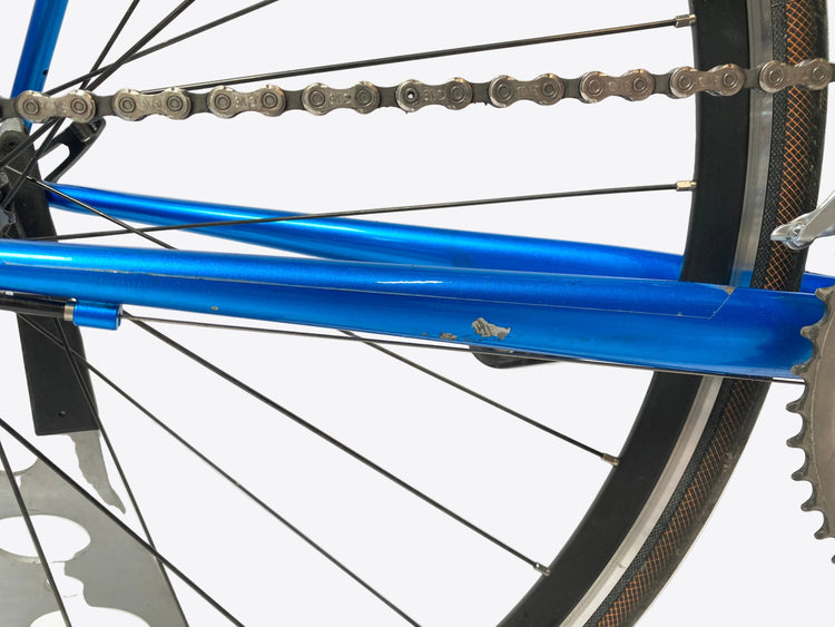 chip on the right chain stay