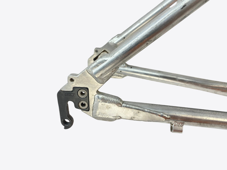 right rear dropout