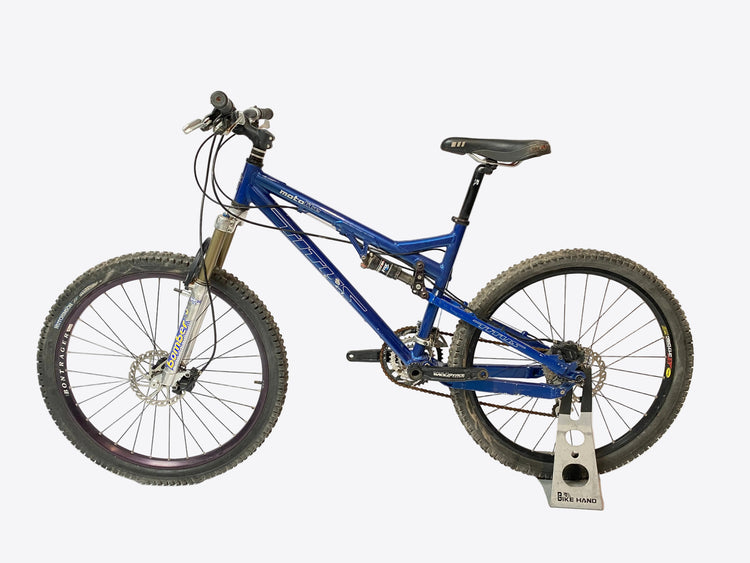 left side view of the bike