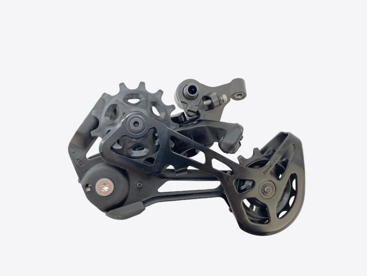 backside view of the derailleur