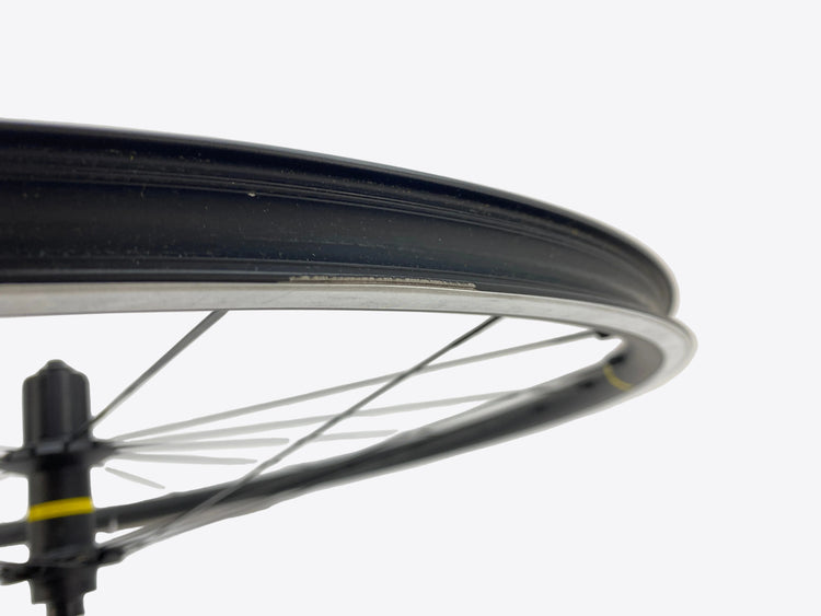 scratch on rear rim edge