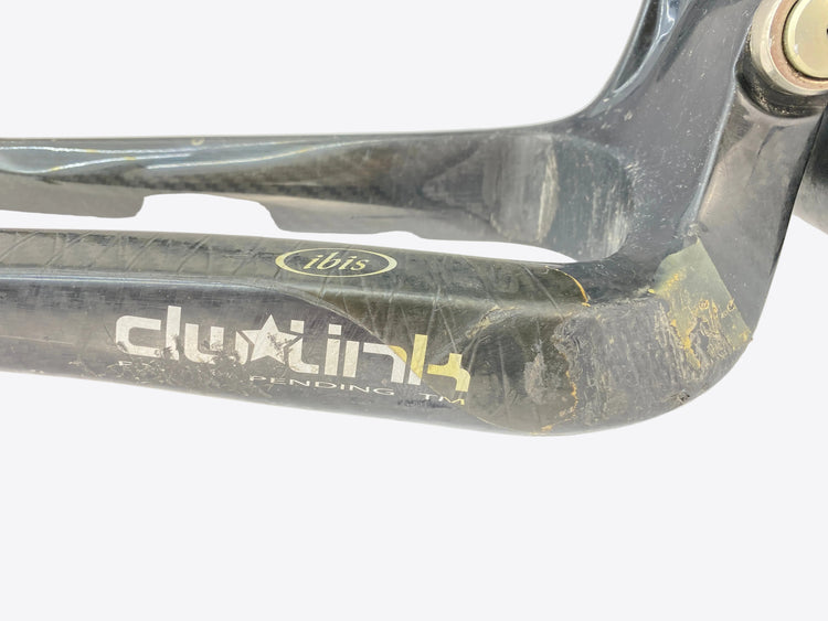 scratches on the right chain stay