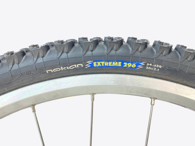 close up of the tire label
