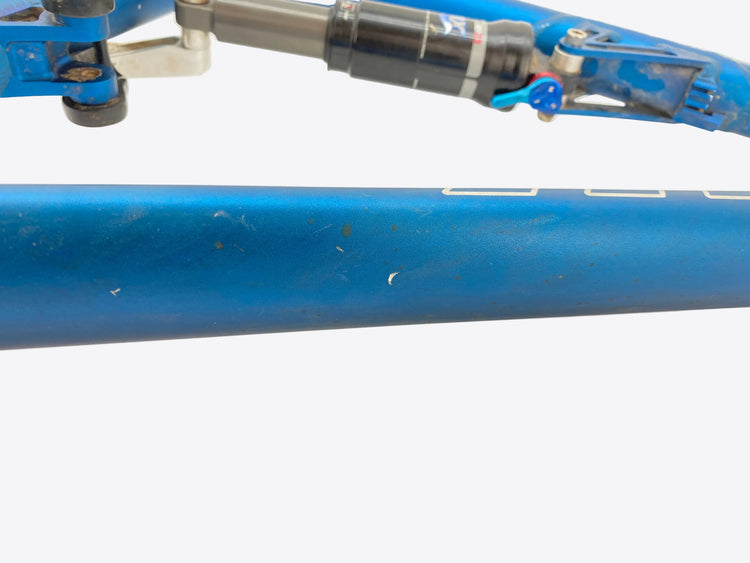 scratch under the down tube