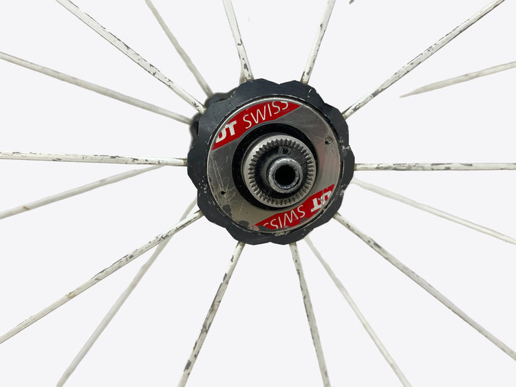 view of the left side hub flange