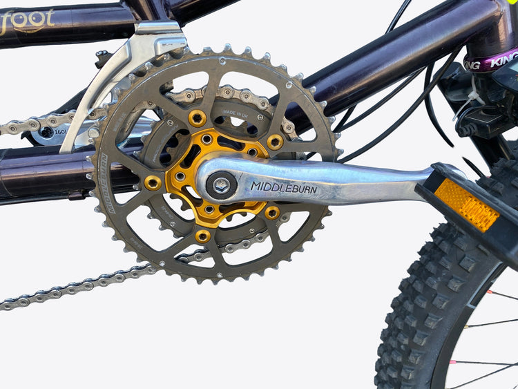 close up of the right crank arm