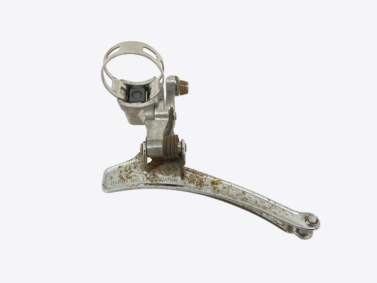 backside view of the front derailleur