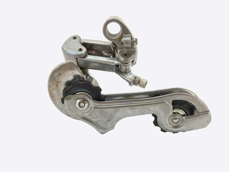 backside view of the derailleur