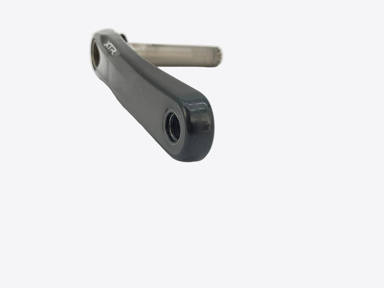 view of the right crank arm end