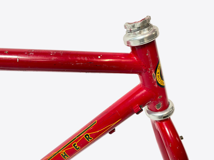 close up of the head tube