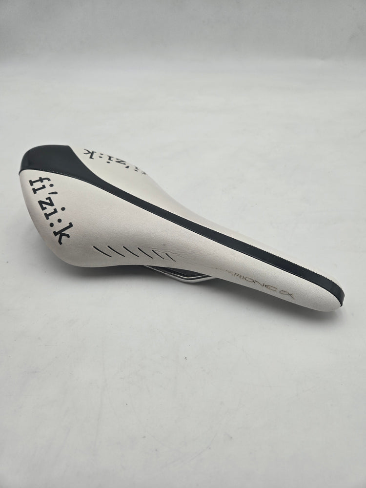 Fizik, Arione CX Saddle