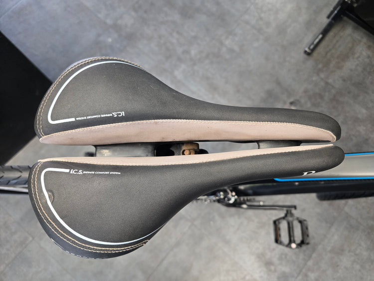 Specialized Sirrus Expert, Hybrid Bike, Medium