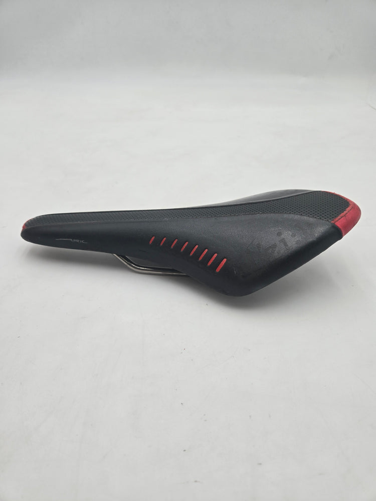 Fizik, Arione Saddle