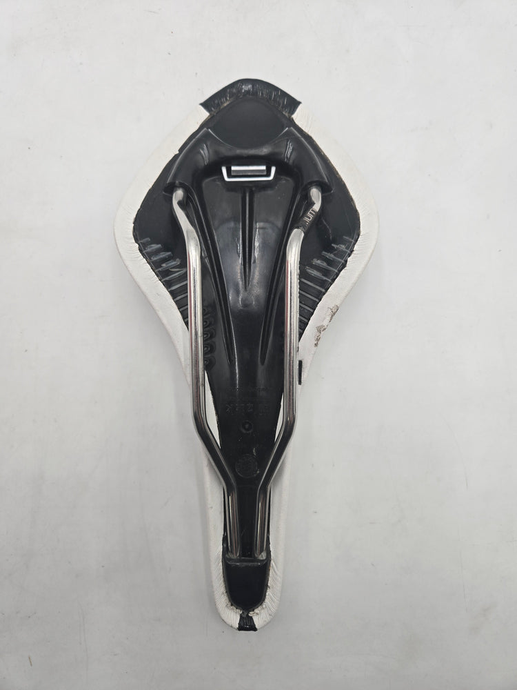 Fizik, Arione CX Saddle