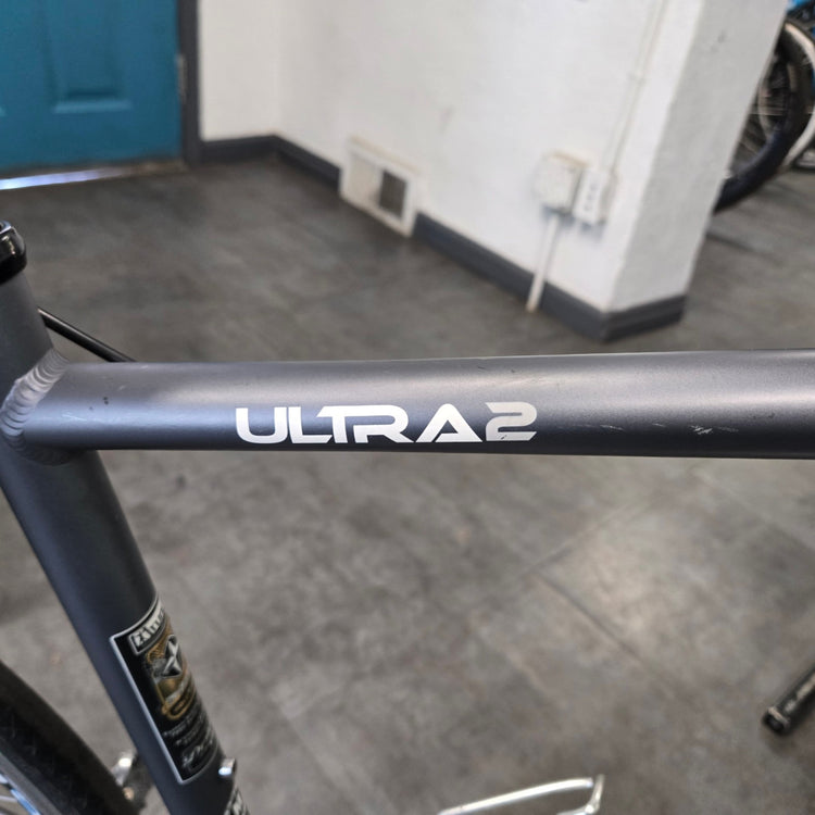 Scwhinn Ultra 2, Hybrid Bike, Medium