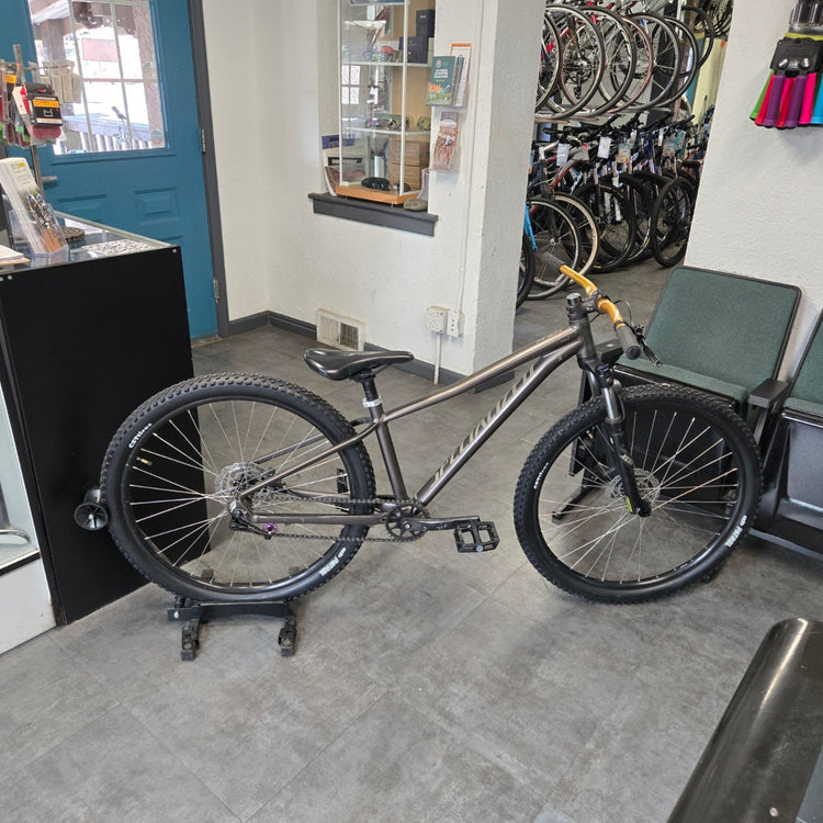 Specialized Pitch Dirt Jumper, Mountain Bike, Small