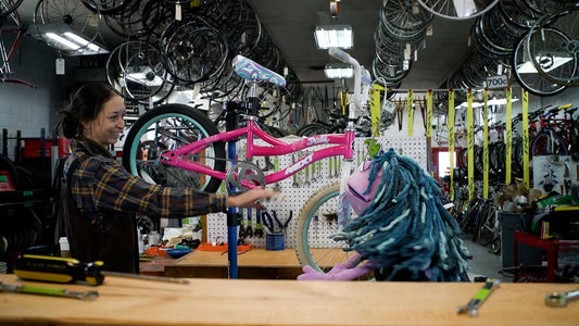 A scene from episode 1 of Dusty and the Wrenches on YouTube