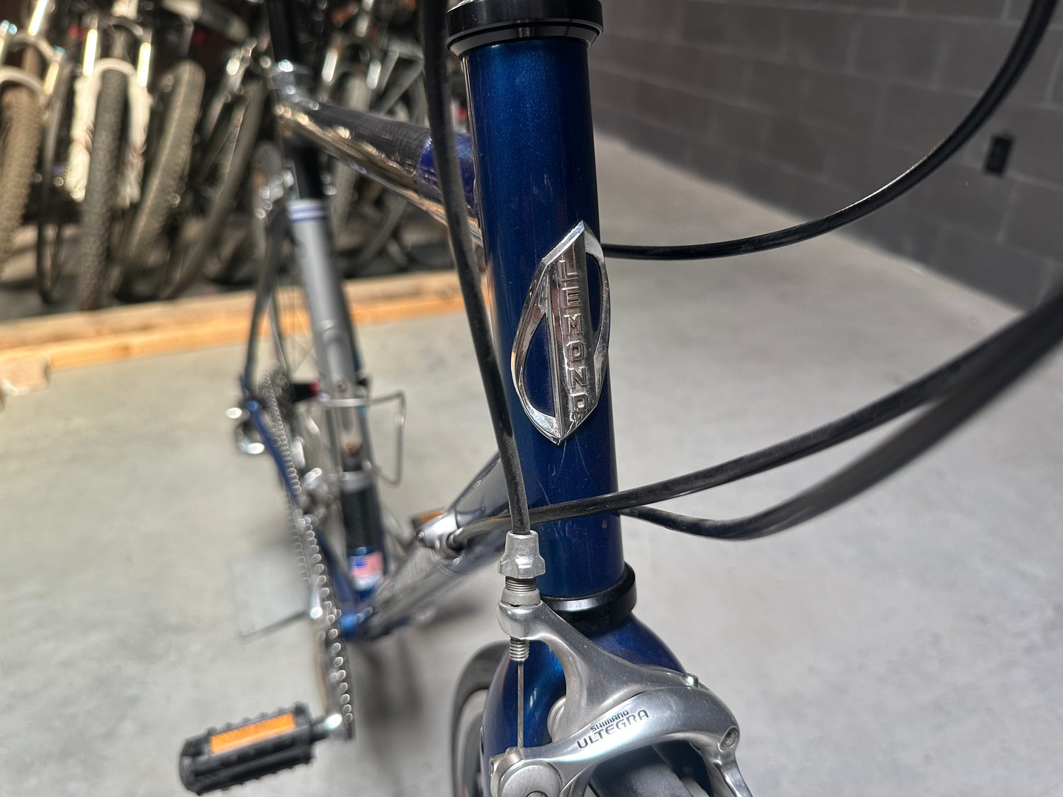 Lemond Zurich 57cm Road Bike Carbon Steel Ultegra