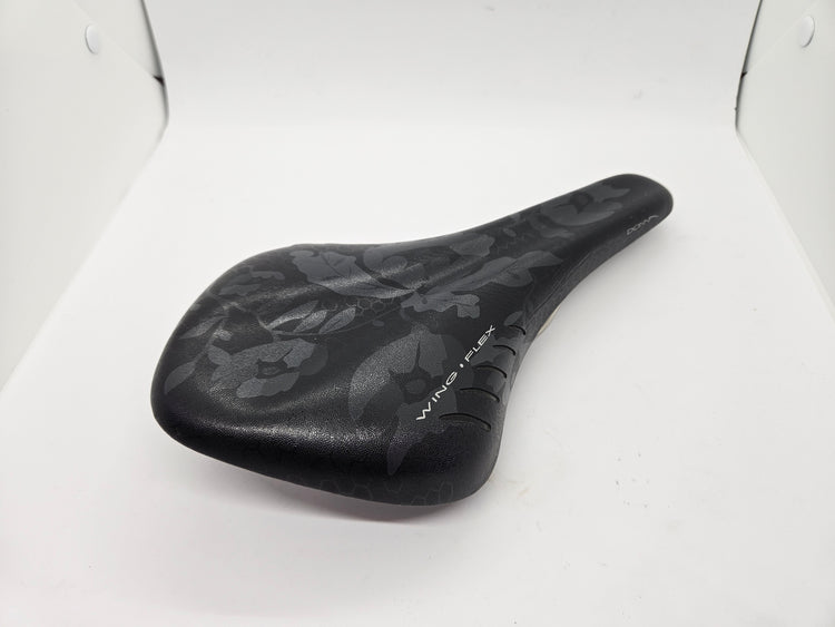 Fizik Saddle, Donna