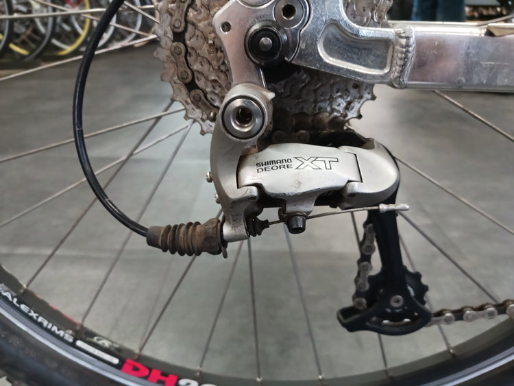 Giant ATX 980 Mountain Bike
