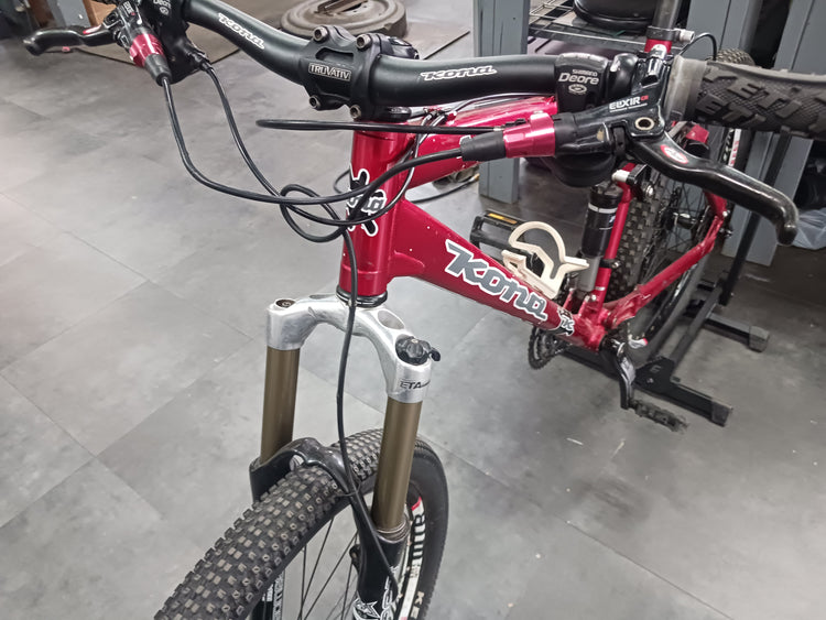 Kona Dawg, Mountain Bike, Medium