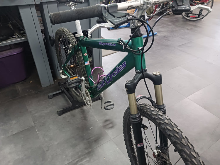 Salt Cycles Magnesium, Mountain Bike, Medium