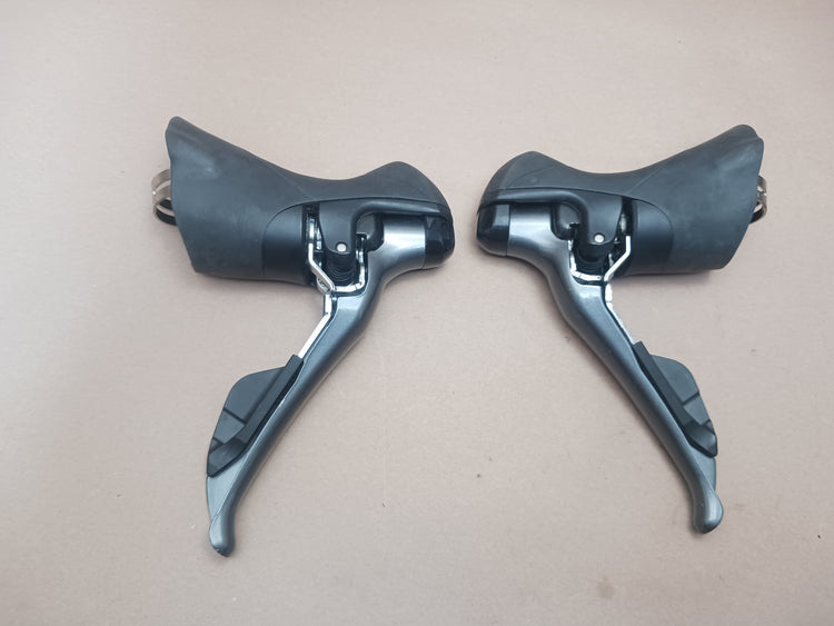 Shimano Claris Road Shifter Set ST-R2000 2x8 Speed