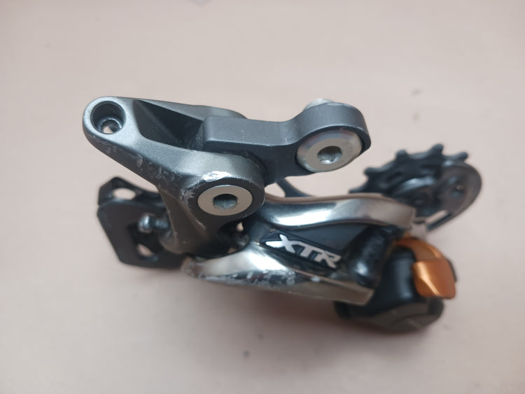 Shimano XTR RD-M9000 Rear Derailleur With Clutch Mechanism