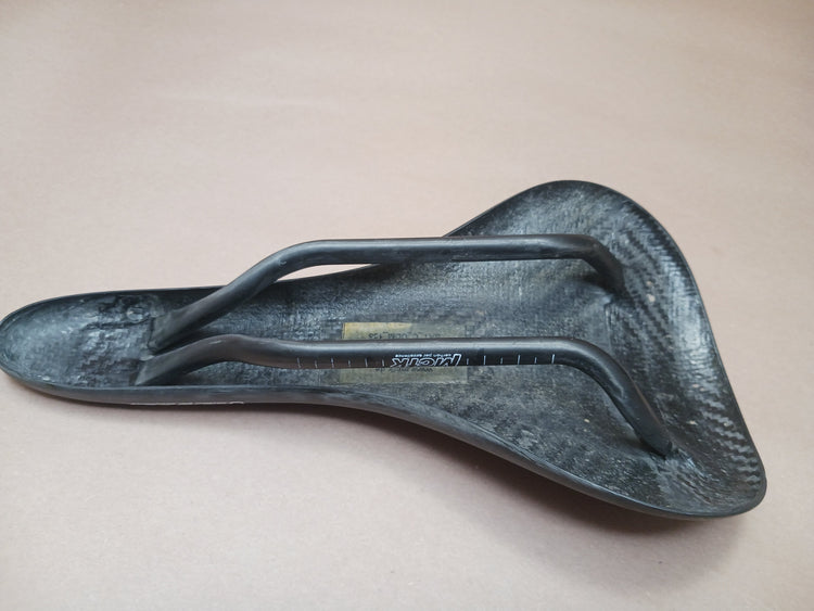 Mcfk Carbon Par Excellence Full Carbon Saddle