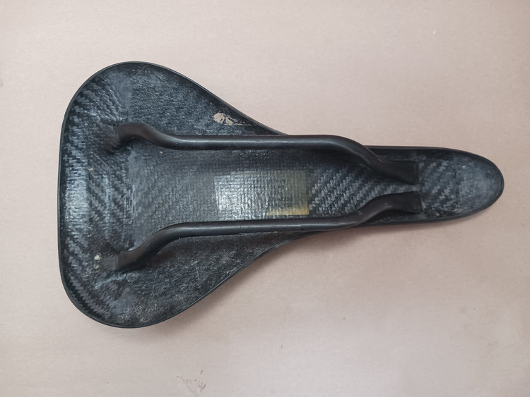 Mcfk Carbon Par Excellence Full Carbon Saddle