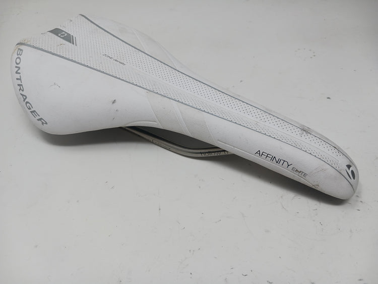 Bontrager Affinity Elite Saddle (155mm, Hollow Titanium Rails, White)
