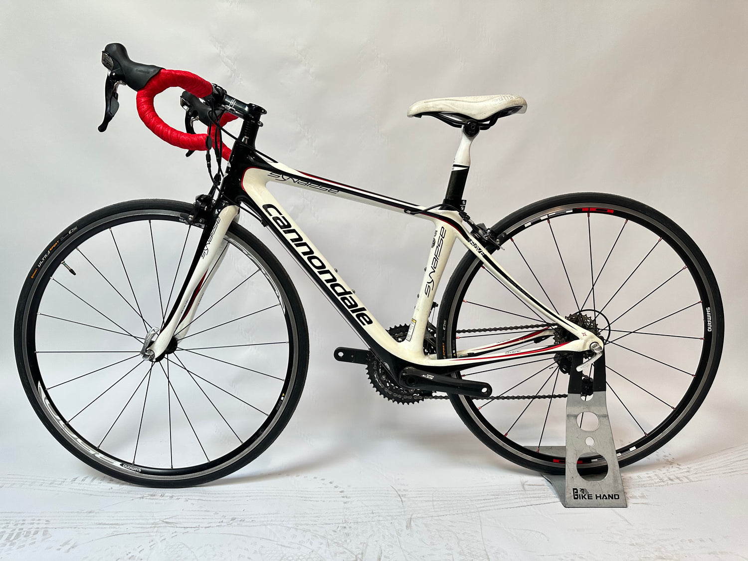 Cannondale Synapse 5 Carbon Road Bike 44cm Cannondale Synapse 5 Carbon Road Bike 44cm