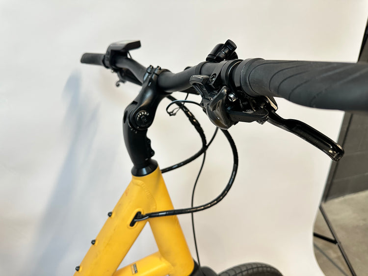 CO-OP E1.1 Electric Mini Cargo Bike 5'-6'3"