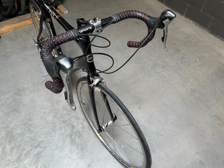 Scattante Race Carbon Road Bike 58cm Ultegra Ksyrium