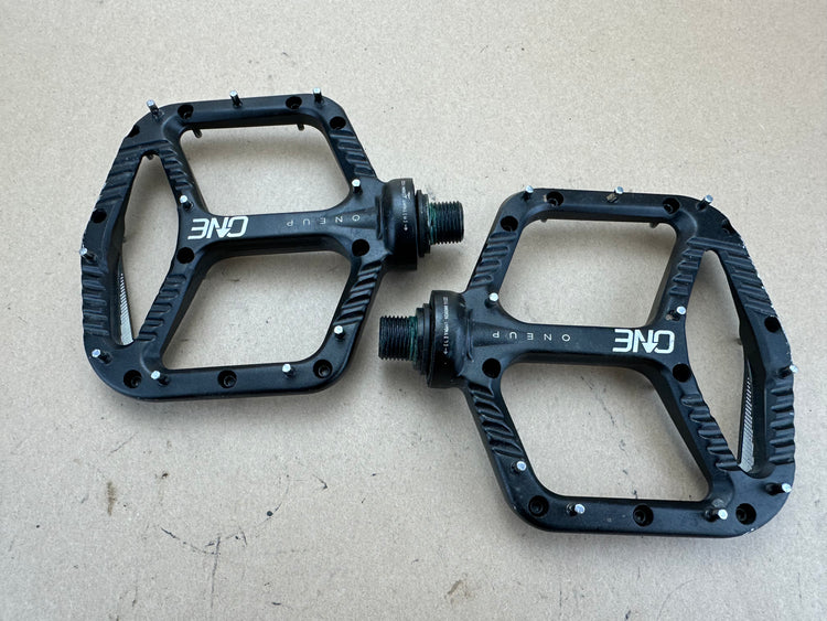 Oneup Black Alloy Platform Pedals MTB