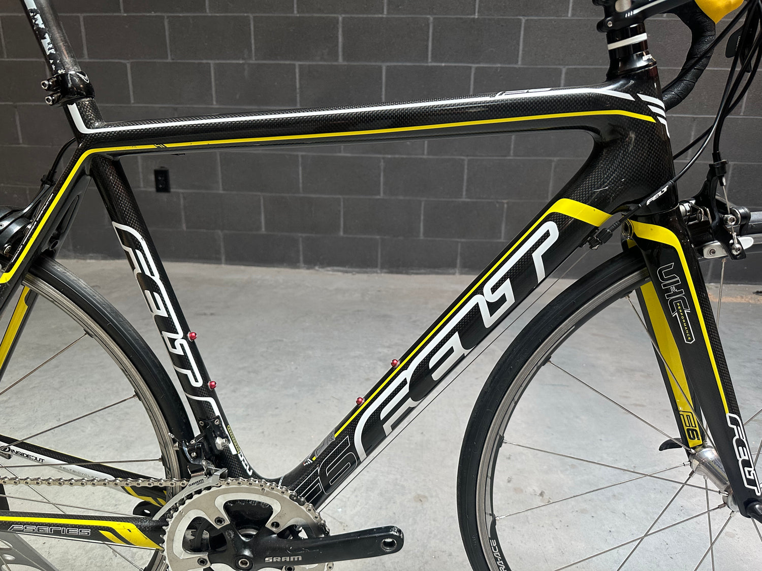 Felt F6 Carbon Road Bike 56CM