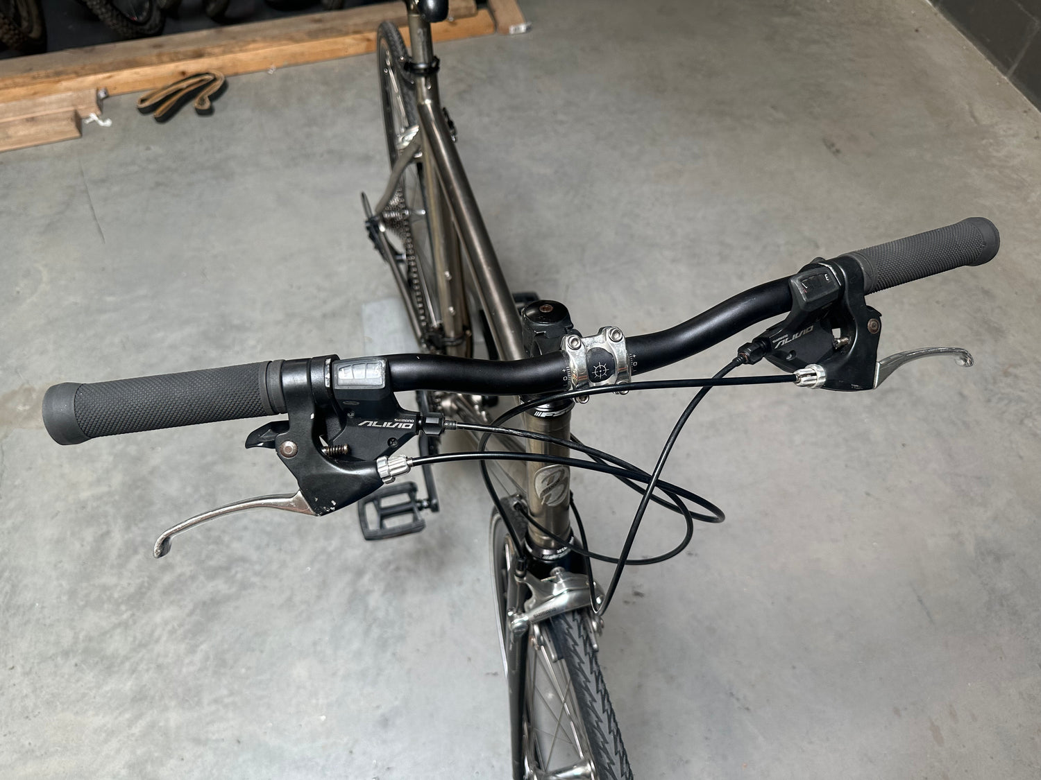 Van Nicholas Zephyr Titanium Flat Bar Road Bike 56cm Large