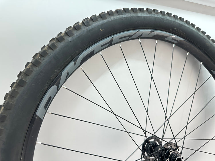 Race Face AR27 29" Front Wheel With Maxxis Minion 15x110
