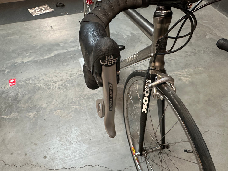 Merlin Agilis Titanium Road Bike Campagnolo 53cm Carbon Fork