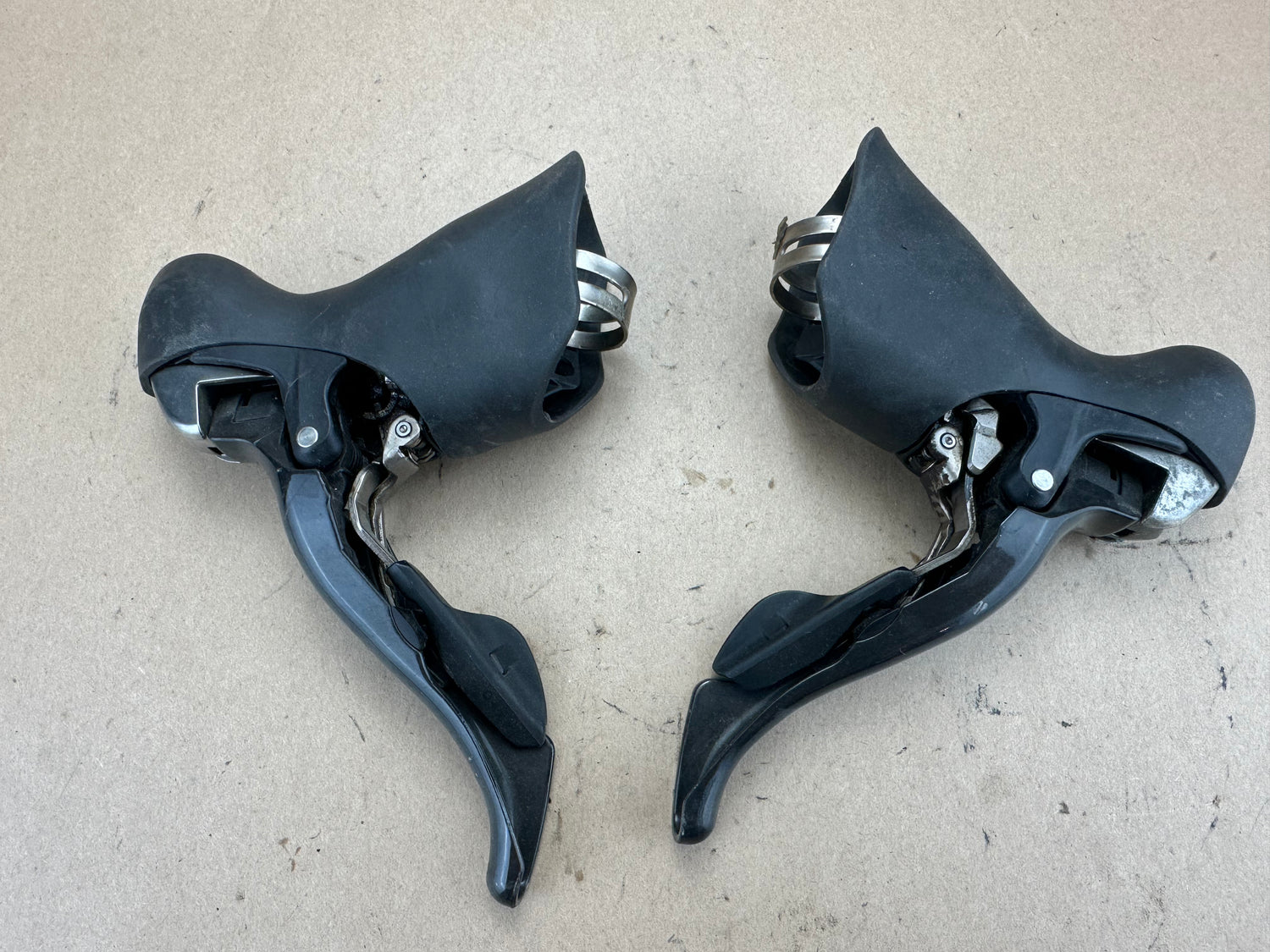 Shimano Ultegra 6700 2x10 Shifter Set Shimano Ultegra 6700 2x10 Shifter Set