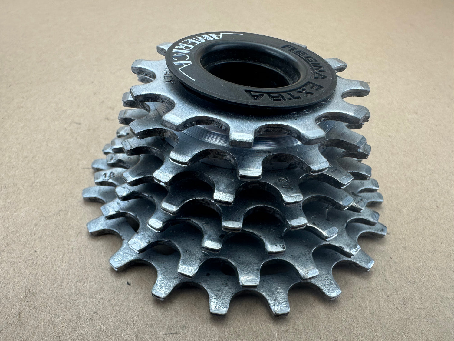 Regina Extra America 7 Speed Freewheel 12-20 ISO Thread