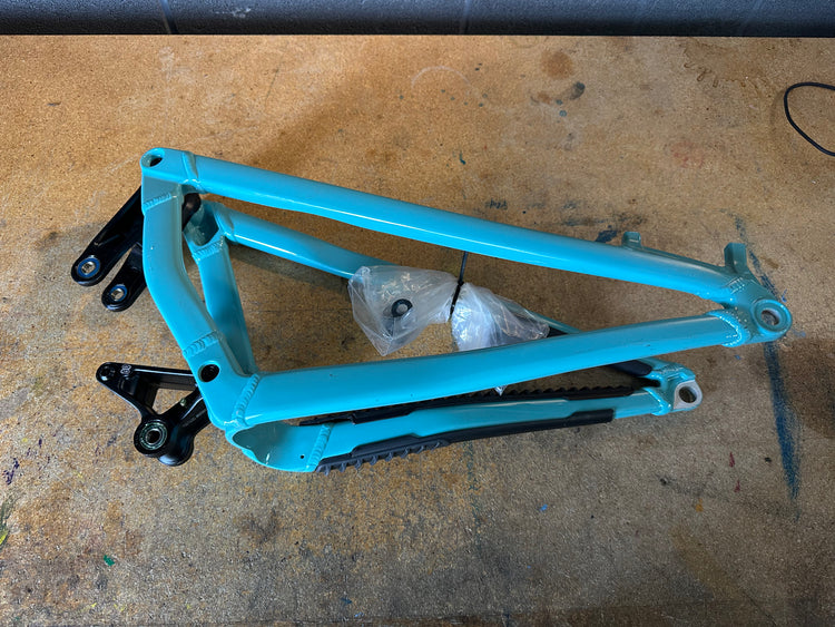 Santa Cruz Tallboy Rear Triangle Alloy New