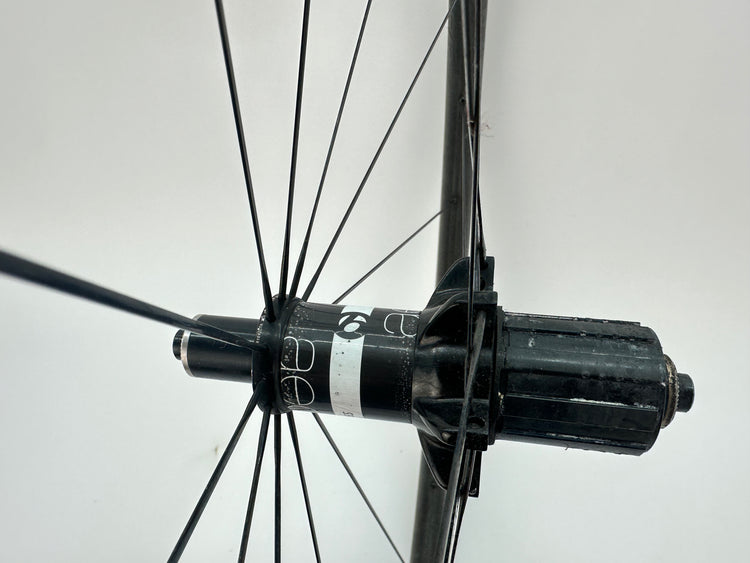 Bontrager Aeolus 3 TLR 700c Carbon Rear Wheel QR HG11 Rim Brake