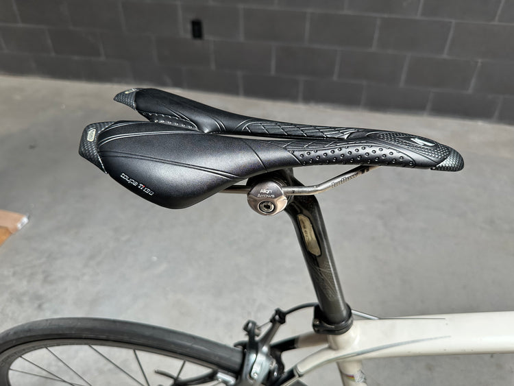 Specialized Roubaix Expert Road Bike 56cm Carbon Ultegra