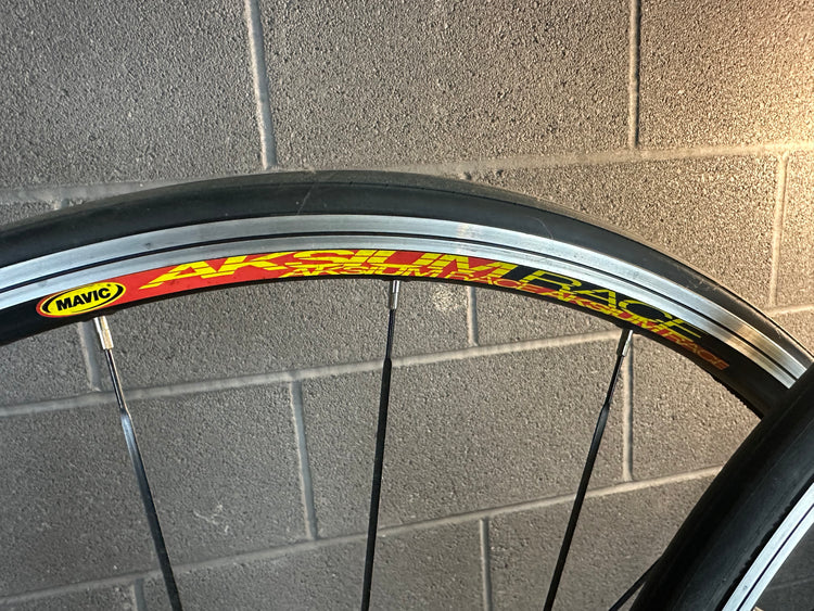 Mavic Aksium Race 700c Wheelset