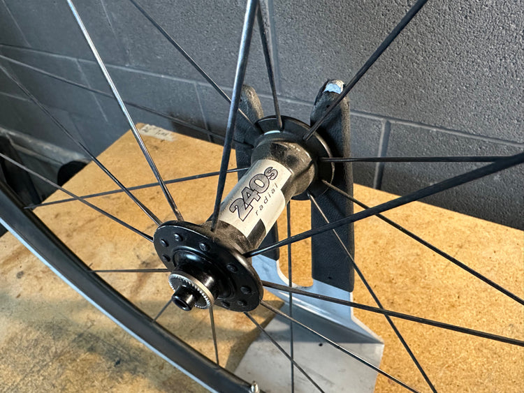 Carbon Aero 700c Front Wheel QR Clincher