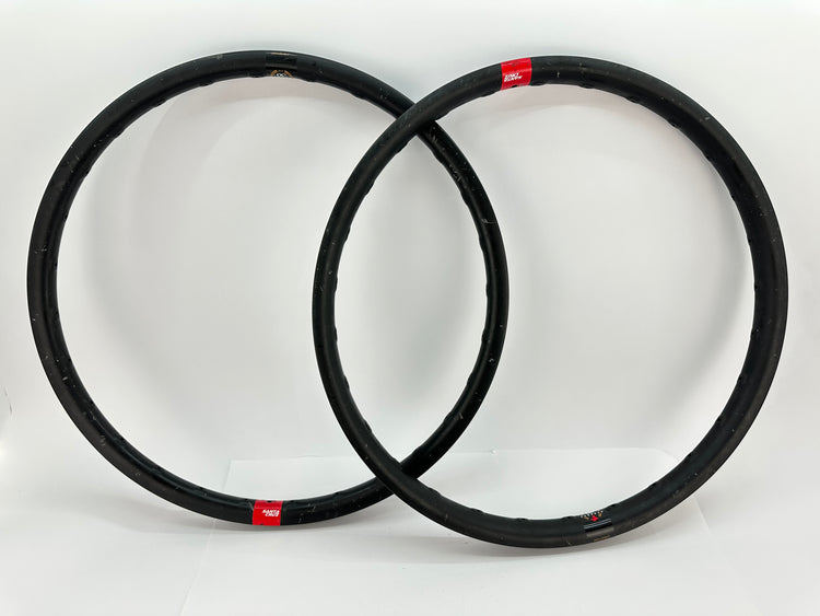 Santa Cruz Reserve 30 Carbon Rims 27.5" 28 Hole Set of 2